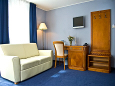 WIENIAWA *** hotel pokoje apartamenty noclegi wypoczynek nad morzem Polska Bałtyk Gdynia